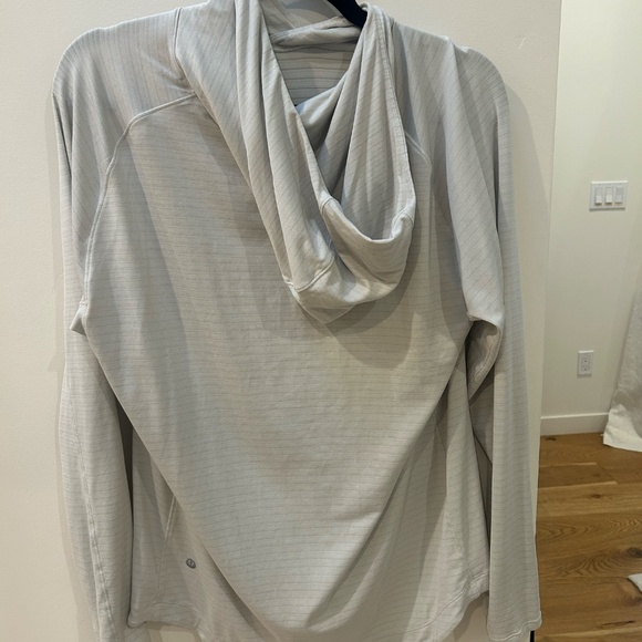 Lululemon License to Train Hoodie - Picture 2 of 2